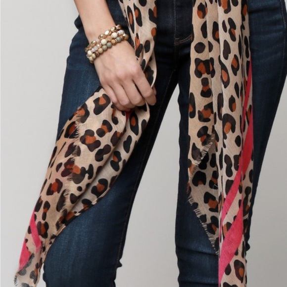 New! Ruggine Pink Stripe Leopard Universal Scarf Wrap Hair Cover Up - Picture 3 of 8